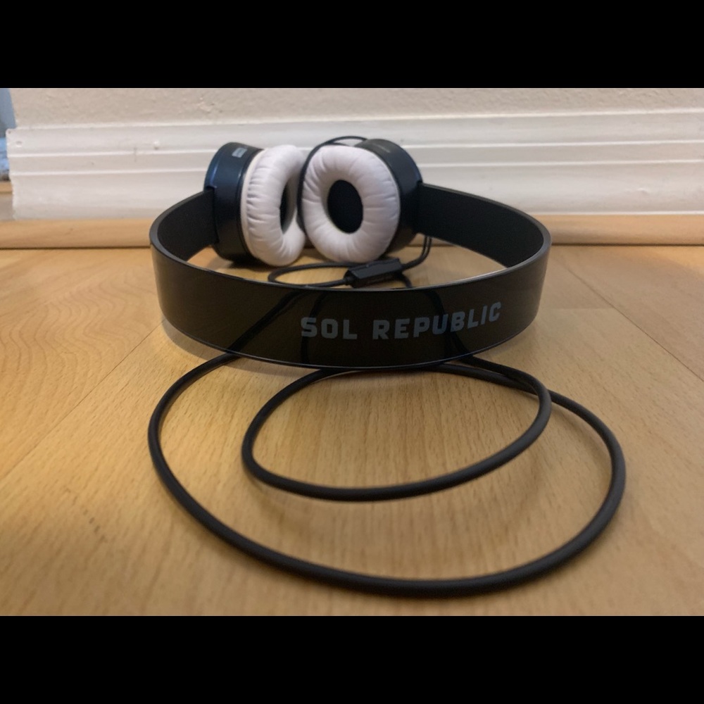 Sol republic headphones